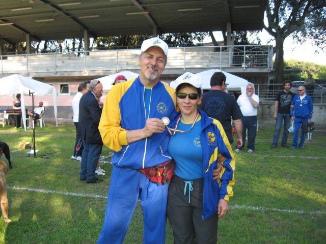 Armando e Loredana, rapapresentano Il GSD Non Vedenti Milano ONLUS, all'evento "Trofeo Braille".